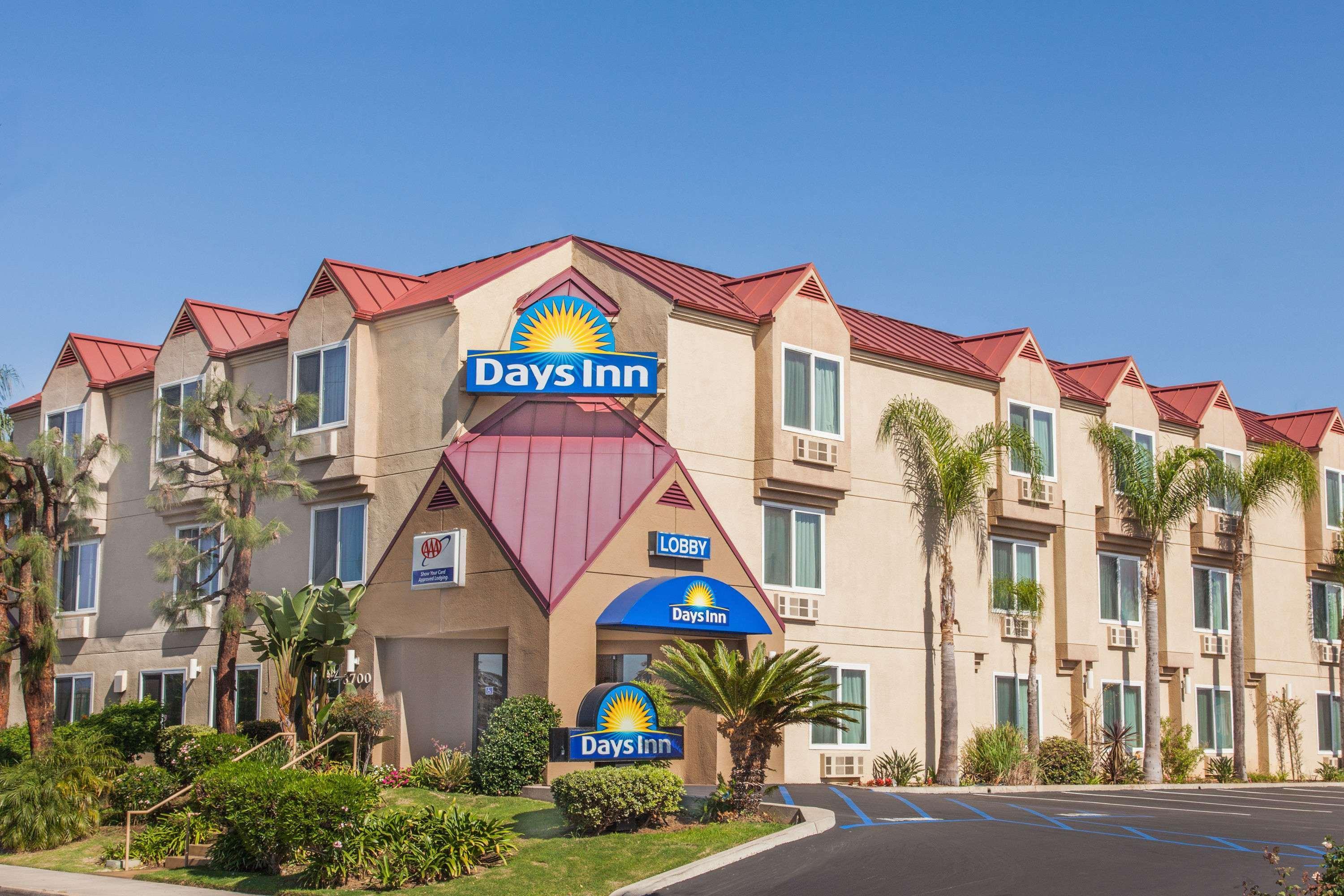 Days Inn By Wyndham Carlsbad Exterior foto