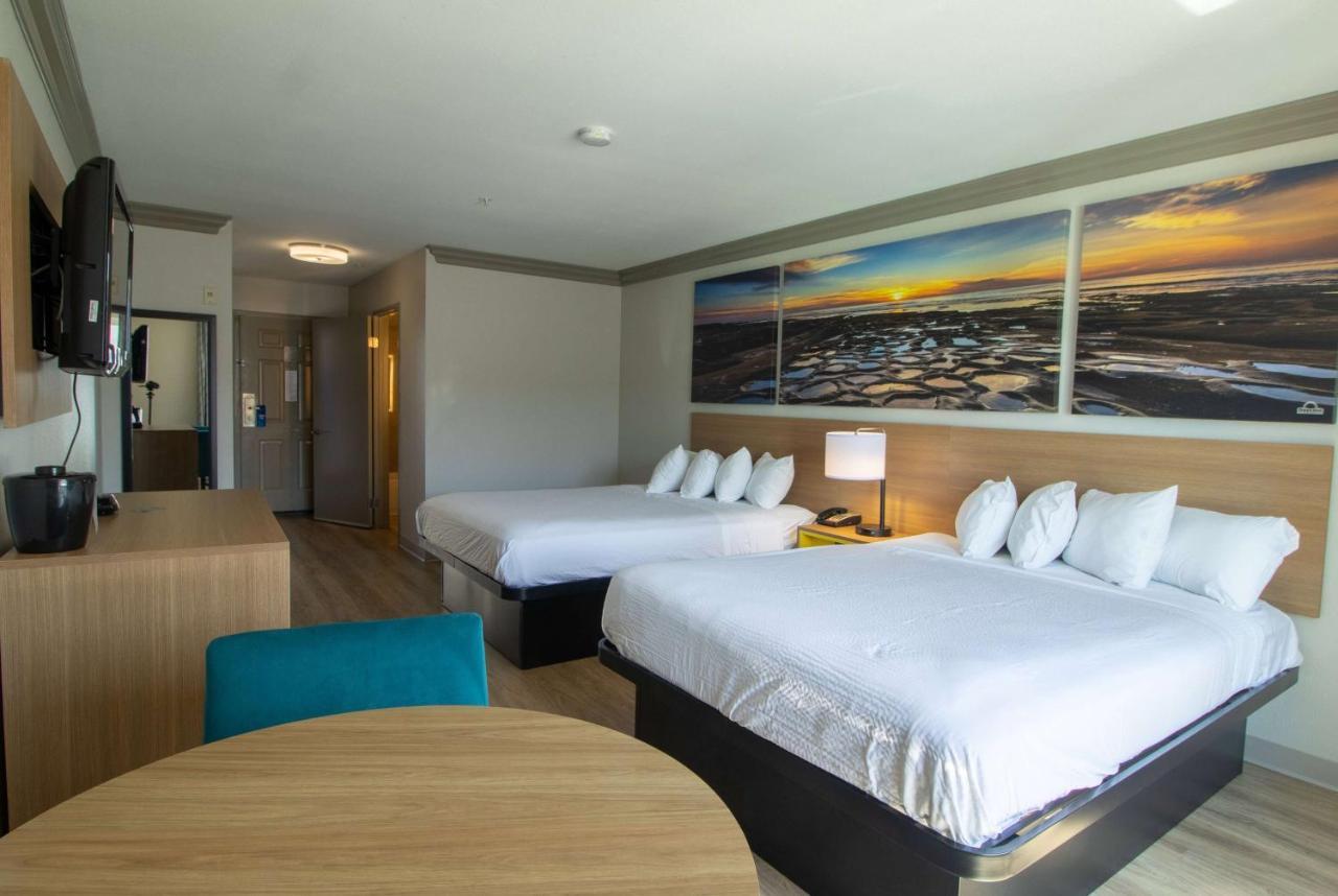Days Inn By Wyndham Carlsbad Exterior foto