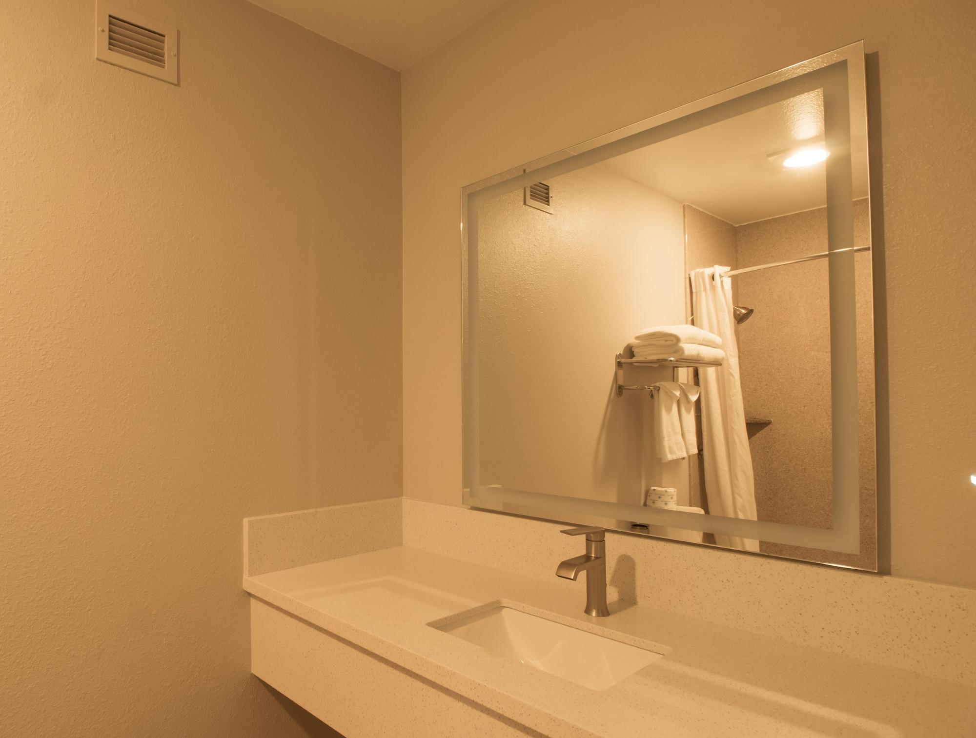 Days Inn By Wyndham Carlsbad Exterior foto